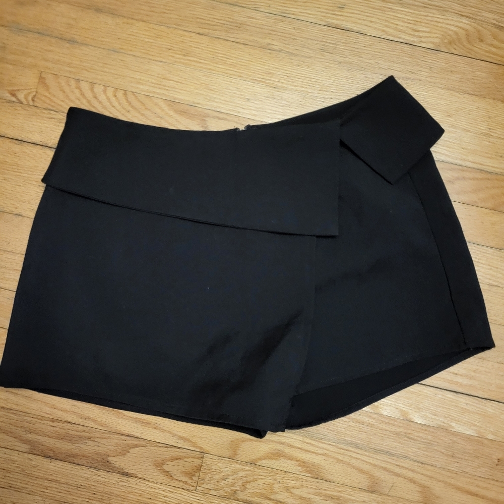 TOBI skort